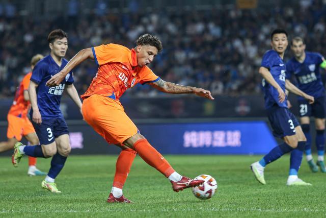 开云体育官网app-泰山现吉兆“大王”破146天球荒 克雷桑：下轮还要进