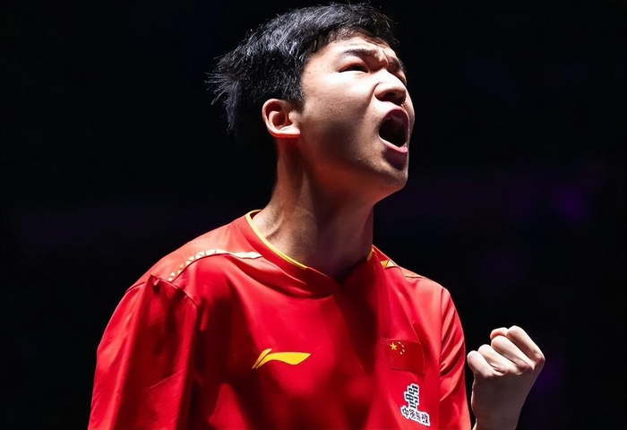 国乒新科世界冠军一轮游！WTT常规赛男单德比：徐瑛彬2-3惜败向鹏|卡尔伯格|混团世界杯|比赛|乒乓球_新浪体育_新浪新闻